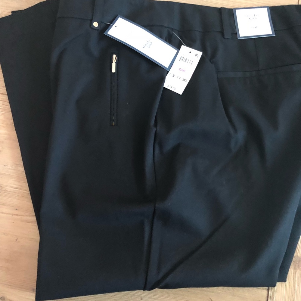 Charter Club cropped slim legged pant
